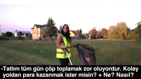 Çöp toplayan kıza ahlaksız teklifte bulundu Ormanlık alanda döşedi